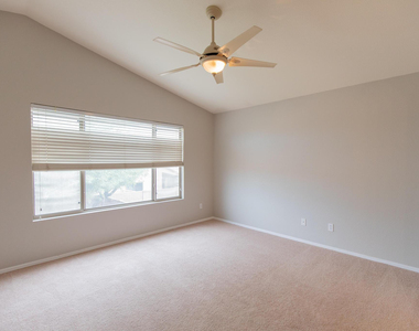18033 N Skyhawk Drive - Photo Thumbnail 7
