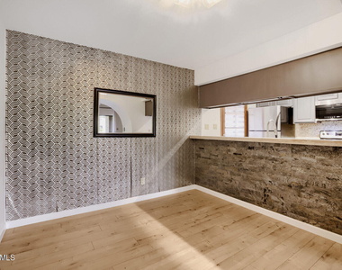 5998 N 78th Street - Photo Thumbnail 4