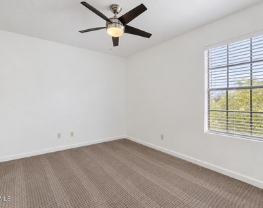 5998 N 78th Street - Photo Thumbnail 14