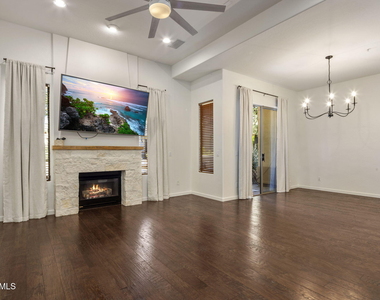 20802 N Grayhawk Drive - Photo Thumbnail 3