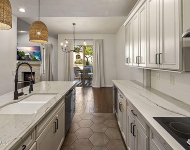 20802 N Grayhawk Drive - Photo Thumbnail 12