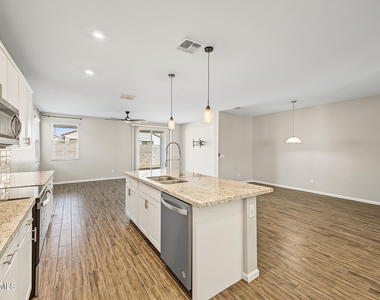 17822 W Villa Hermosa Lane - Photo Thumbnail 19
