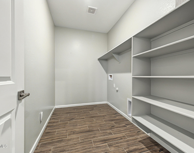 17822 W Villa Hermosa Lane - Photo Thumbnail 38