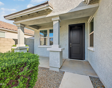 17822 W Villa Hermosa Lane - Photo Thumbnail 7