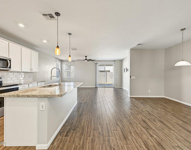 17822 W Villa Hermosa Lane - Photo Thumbnail 17