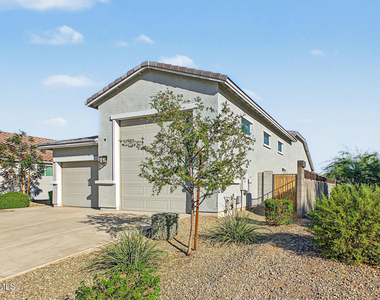 17822 W Villa Hermosa Lane - Photo Thumbnail 6