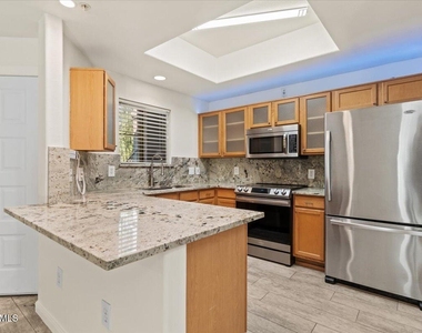11680 E Sahuaro Drive - Photo Thumbnail 10