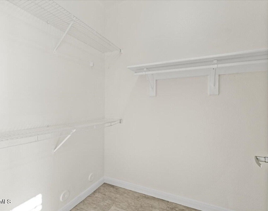 11680 E Sahuaro Drive - Photo Thumbnail 18