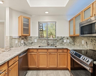 11680 E Sahuaro Drive - Photo Thumbnail 11