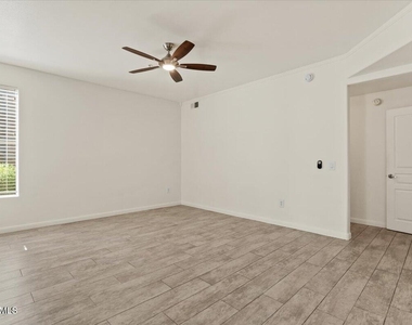 11680 E Sahuaro Drive - Photo Thumbnail 4
