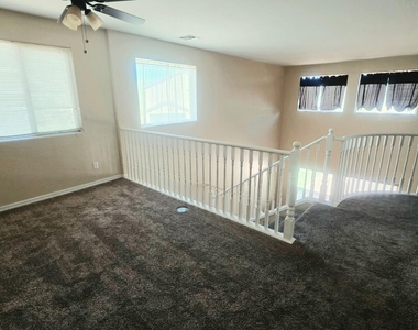 4615 S Antonio Circle - Photo Thumbnail 5