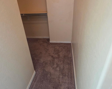 4615 S Antonio Circle - Photo Thumbnail 18