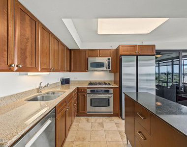 4808 N 24th Street - Photo Thumbnail 9