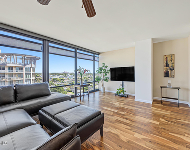 4808 N 24th Street - Photo Thumbnail 5