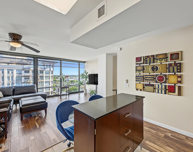 4808 N 24th Street - Photo Thumbnail 6