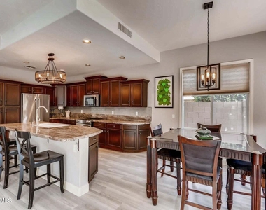 3851 S Barberry Place - Photo Thumbnail 7