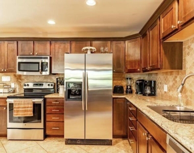 1321 E La Jolla Drive - Photo Thumbnail 7