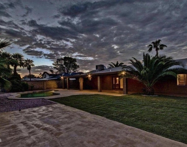 1321 E La Jolla Drive - Photo Thumbnail 21