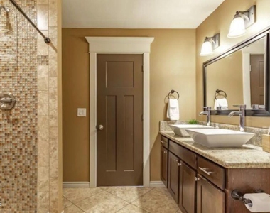 1321 E La Jolla Drive - Photo Thumbnail 11