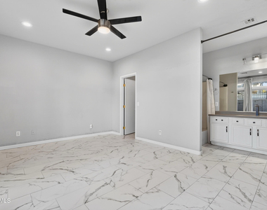 2027 E University Drive - Photo Thumbnail 10