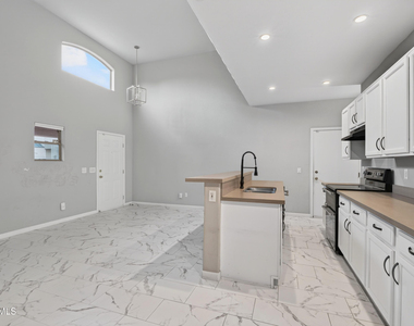 2027 E University Drive - Photo Thumbnail 6