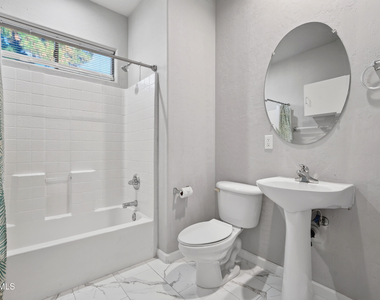 2027 E University Drive - Photo Thumbnail 16