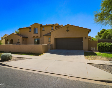 15304 W Wethersfield Road - Photo Thumbnail 1