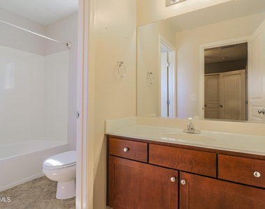 15304 W Wethersfield Road - Photo Thumbnail 17
