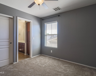 15304 W Wethersfield Road - Photo Thumbnail 18