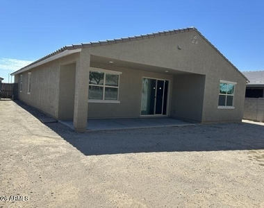 22416 W Kimberly Drive - Photo Thumbnail 2