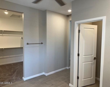 22416 W Kimberly Drive - Photo Thumbnail 10