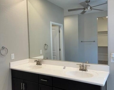 22416 W Kimberly Drive - Photo Thumbnail 19