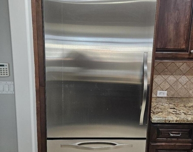 7181 E Camelback Road - Photo Thumbnail 12