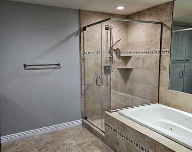 7181 E Camelback Road - Photo Thumbnail 28