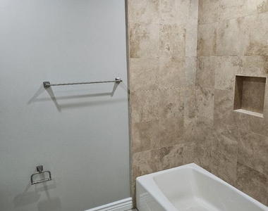 7181 E Camelback Road - Photo Thumbnail 19