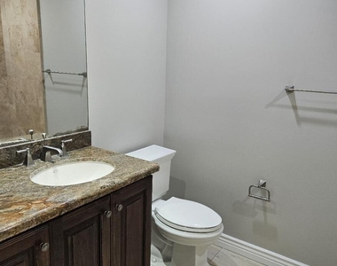 7181 E Camelback Road - Photo Thumbnail 18