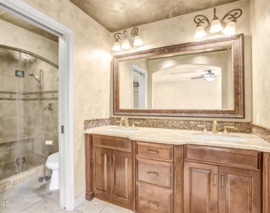 5909 E Marilyn Road - Photo Thumbnail 11