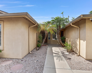 5909 E Marilyn Road - Photo Thumbnail 3