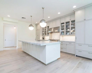 7919 Flagler Court - Photo Thumbnail 7