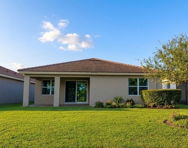 2071 Nw Golden Oak Trail - Photo Thumbnail 16