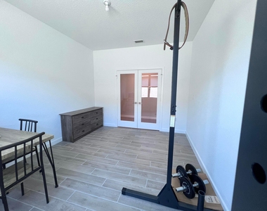 2071 Nw Golden Oak Trail - Photo Thumbnail 10