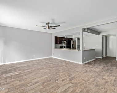 4601 N 73rd Street - Photo Thumbnail 8