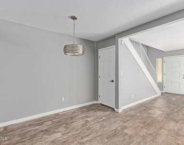 4601 N 73rd Street - Photo Thumbnail 11