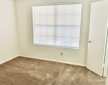 6951 W Cheryl Drive - Photo Thumbnail 29