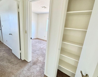6951 W Cheryl Drive - Photo Thumbnail 23
