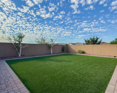 5912 S 26th Avenue - Photo Thumbnail 29