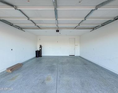 5912 S 26th Avenue - Photo Thumbnail 37