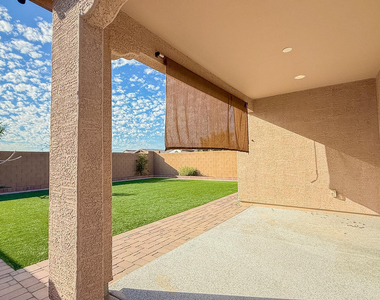 5912 S 26th Avenue - Photo Thumbnail 35