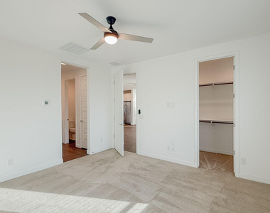 5912 S 26th Avenue - Photo Thumbnail 25