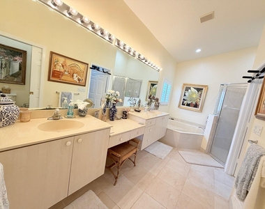 360 Nw Sunview Way - Photo Thumbnail 18